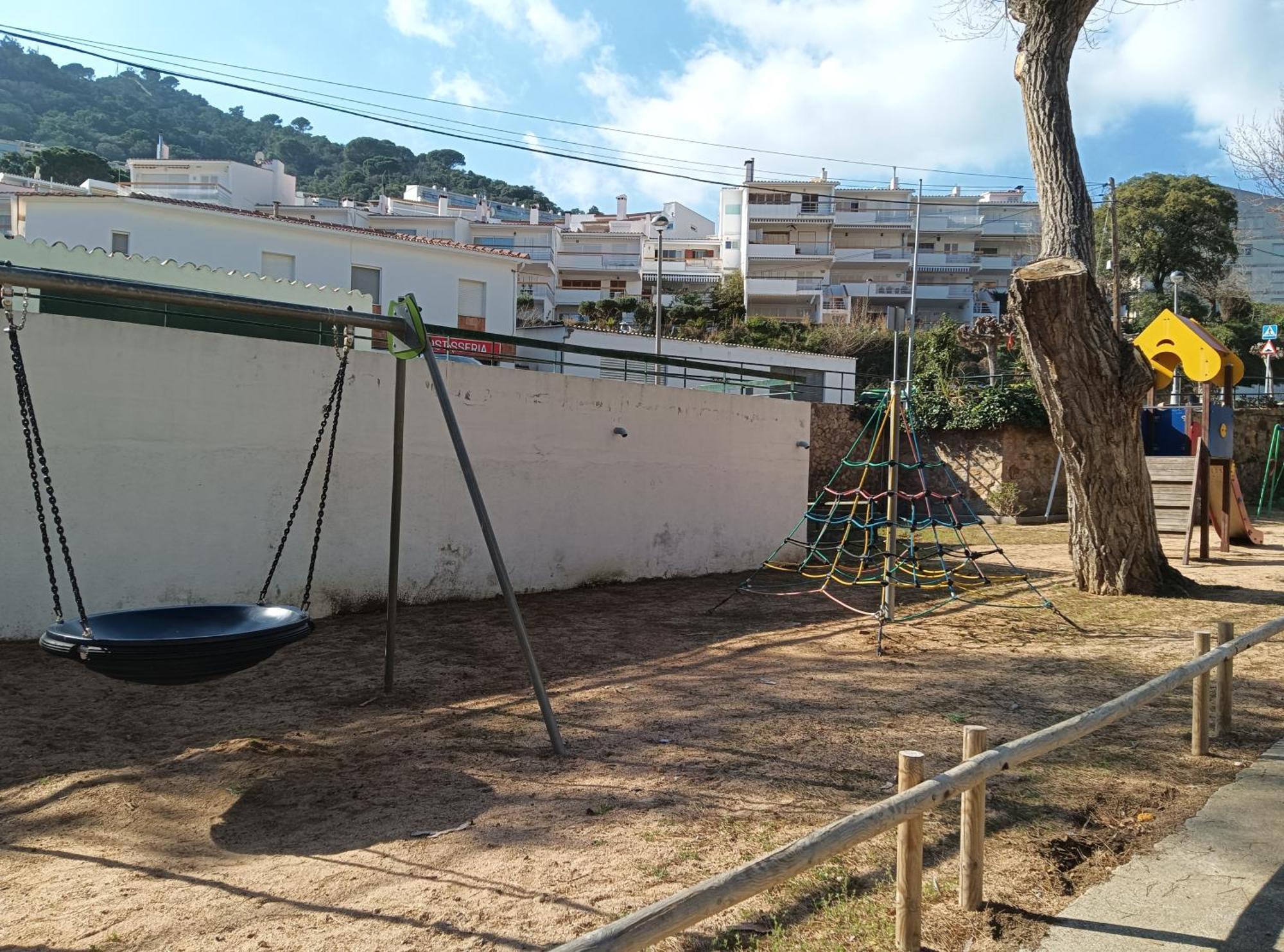 Apartamento Con Piscina - Tossa - Magnificas Vistas Al Mar Girona Kültér fotó