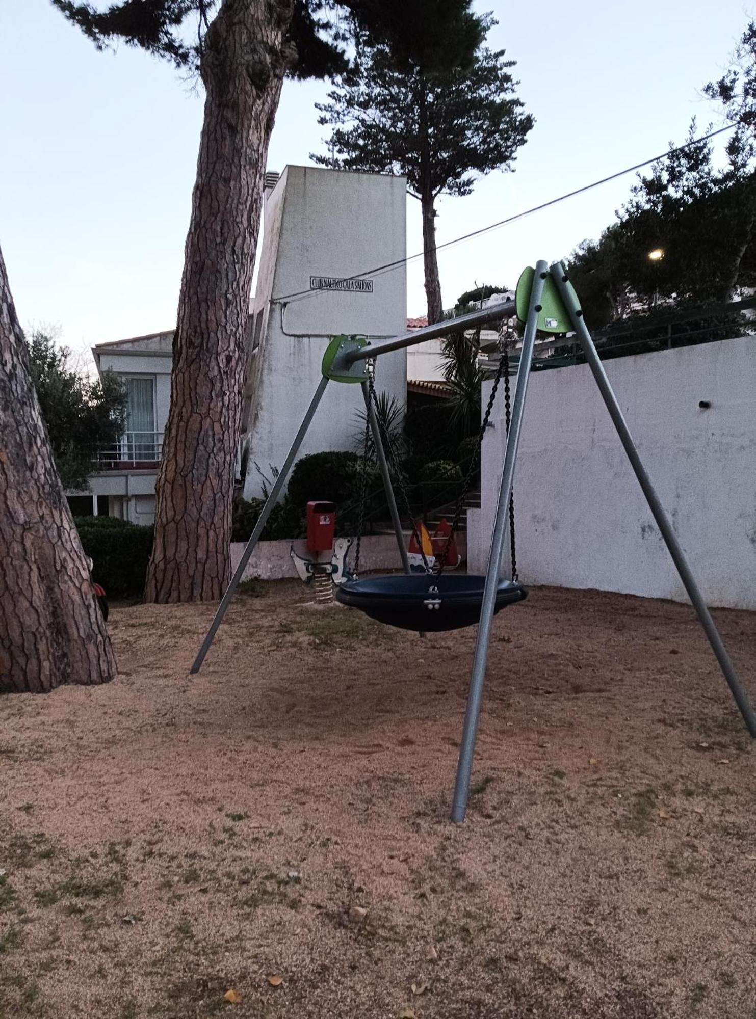 Apartamento Con Piscina - Tossa - Magnificas Vistas Al Mar Girona Kültér fotó